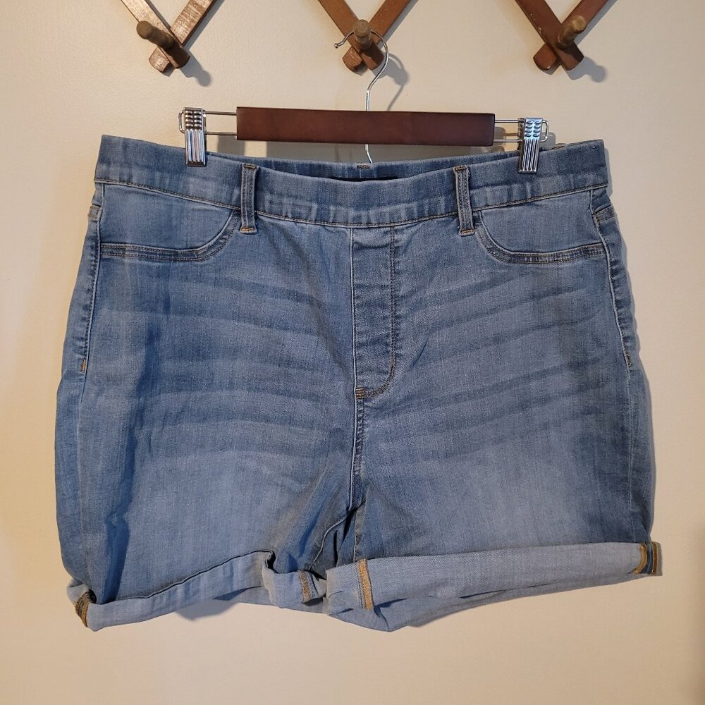 Judy Blue Mazie Pull On Cuffed Denim Shorts SZ 3X